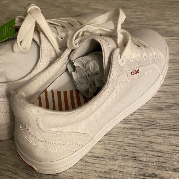 Taos | Women’s White Canvas Sneakers [NWT!] - Picture 2 of 7